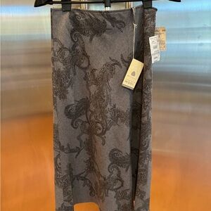 Elegant Gray Wool Paisley Pencil Skirt